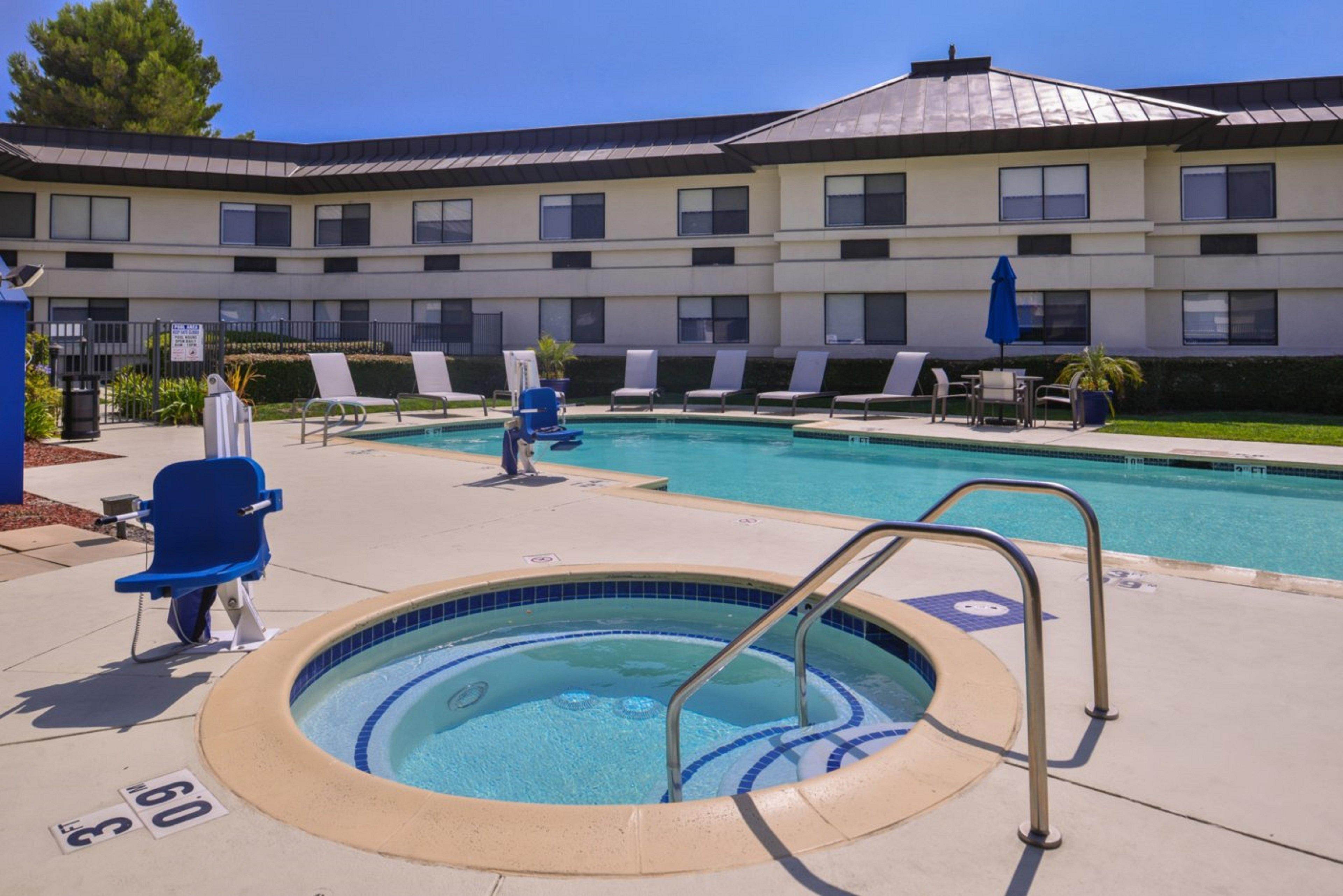 Holiday Inn Express Walnut Creek By Ihg Bagian luar foto