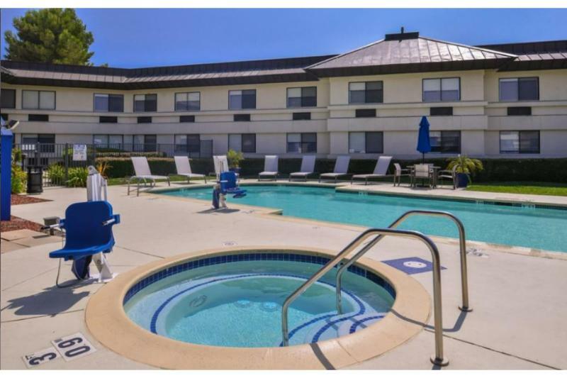 Holiday Inn Express Walnut Creek By Ihg Bagian luar foto